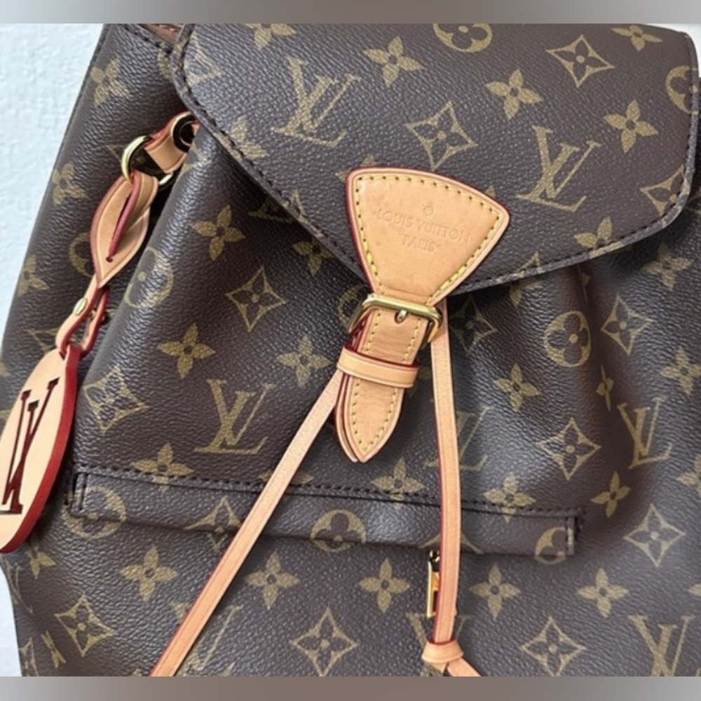 AUTHENTIC Louis Vuitton PM Monogram Montsouris Backpack. - Picture 8 of 16